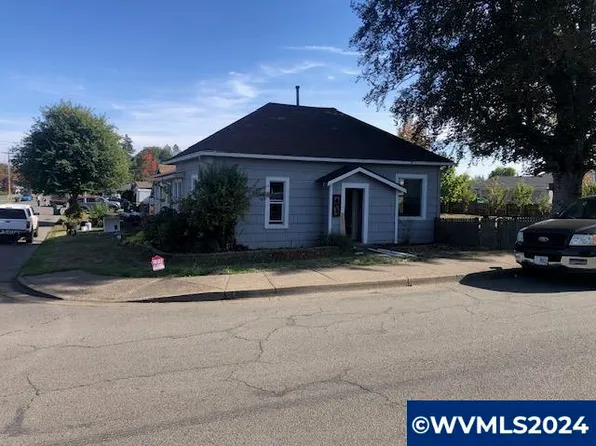 403 Warren St S, Monmouth, OR 97361