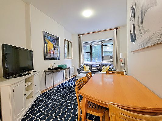 1st image of 344 E 51st St APT 1B