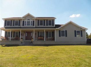 111 Round Barn Rd, Vanderbilt, PA 15486