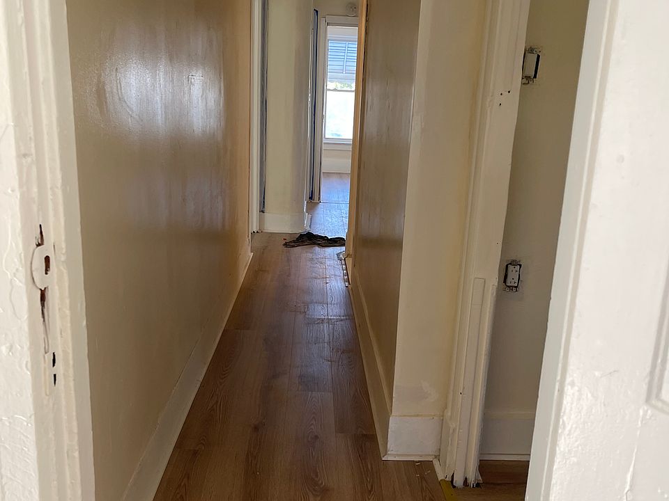 1st image of 29 Sherwood St #29
