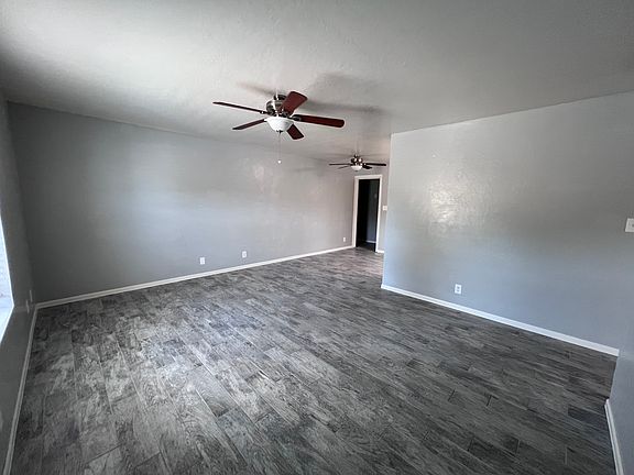 3rd image of 1241 E Hatcher Rd APT 1