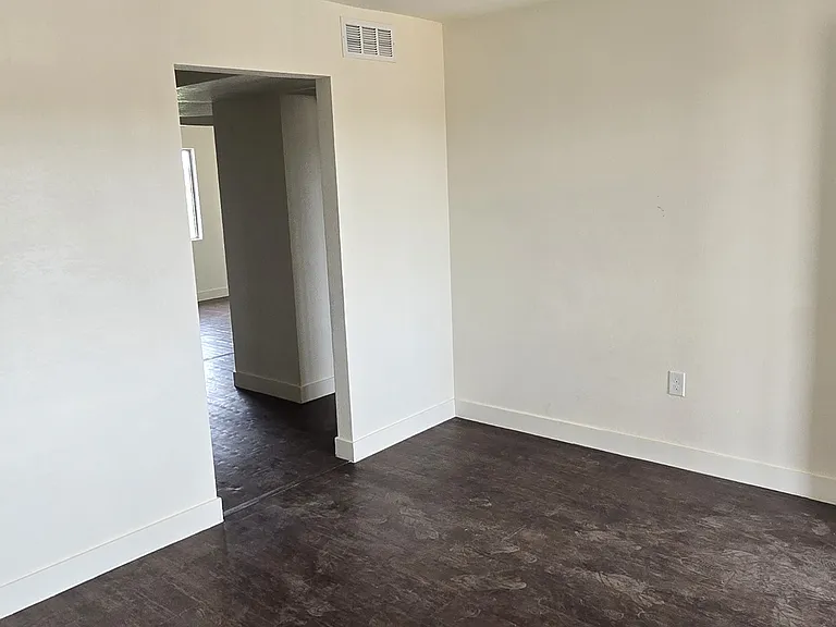 111 S Outpost Rd #4 — Photo 14
