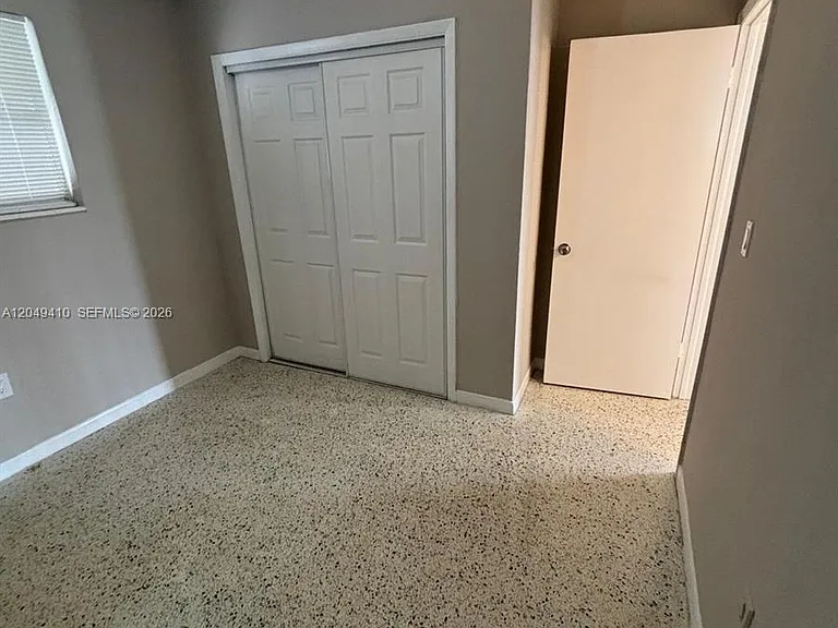 1047 SW 7th St #12 — Photo 7