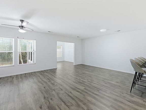 4th image of 5150 Trump St Unit 602