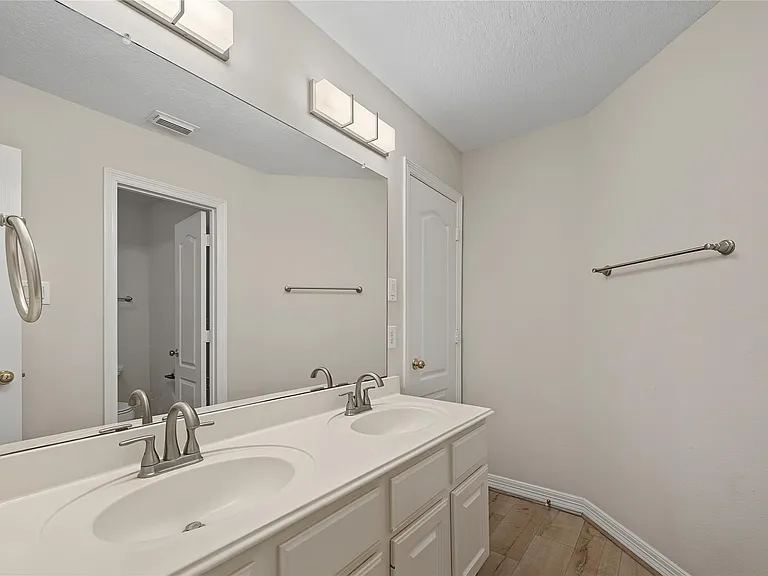 5807 Bayberry Way — Photo 44