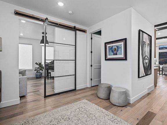 5th image of 5341 N Lauralwood St