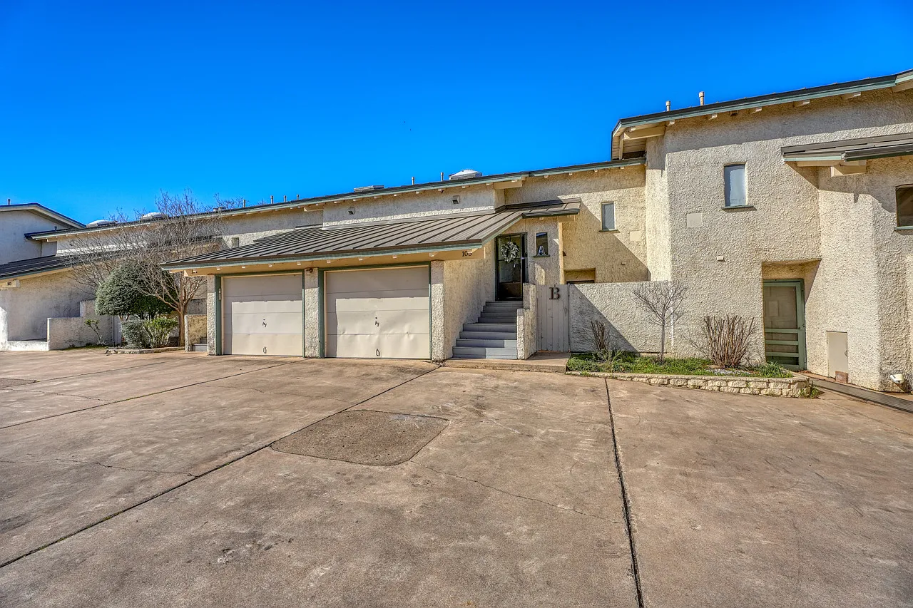 1 bed, 750 sqft, $1,200 — Photo 1