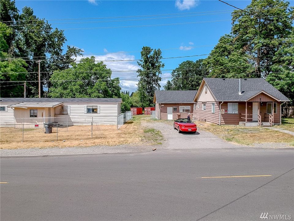 1st image of 7407 146th St SW