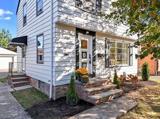4121 Hinsdale Rd, South Euclid, OH
