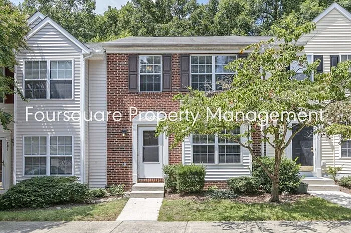 3 bed, 2.5 bath, 1424 sqft, $1,897 — Photo 1