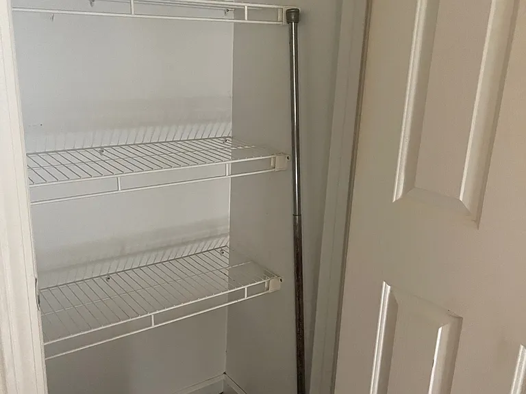 138 Ashberry Driveunit — Photo 7
