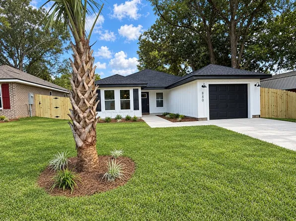 880 E Walnut Ave, Crestview, FL 32539