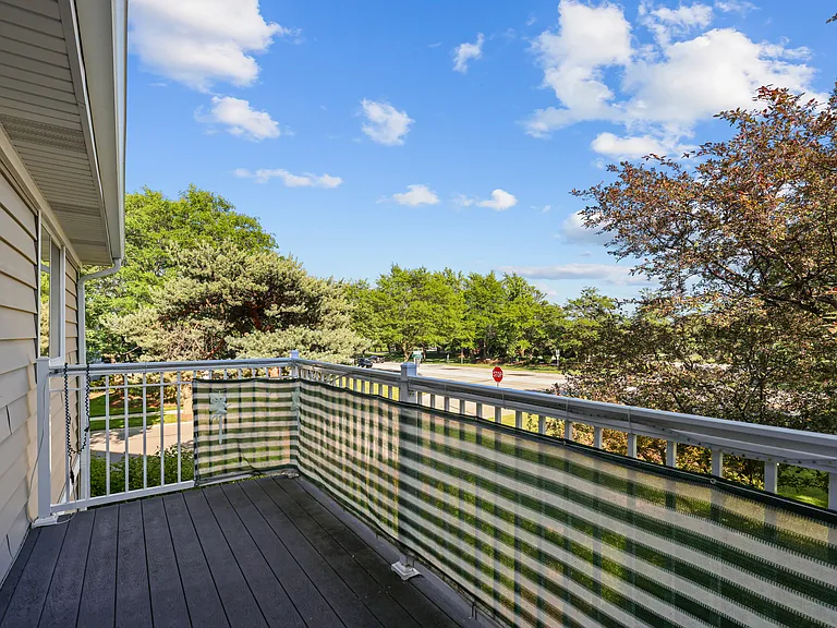 607 Eastview Ct #Z2 — Photo 18