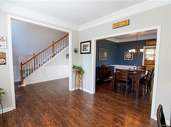 4th image of 1102 W Arrow Lake Ct
