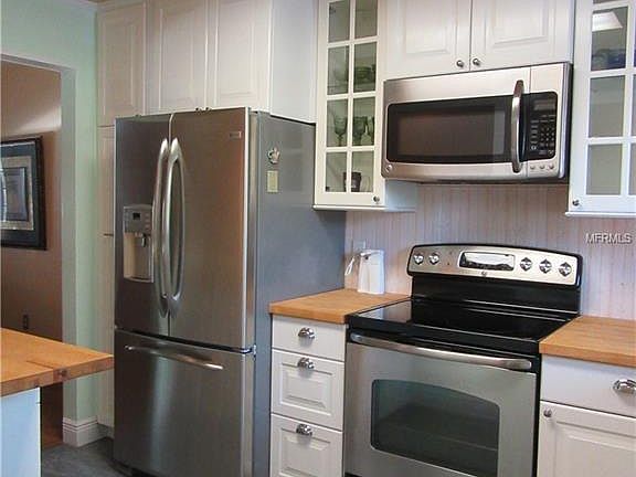 5th image of 200 El Camino Dr APT 308
