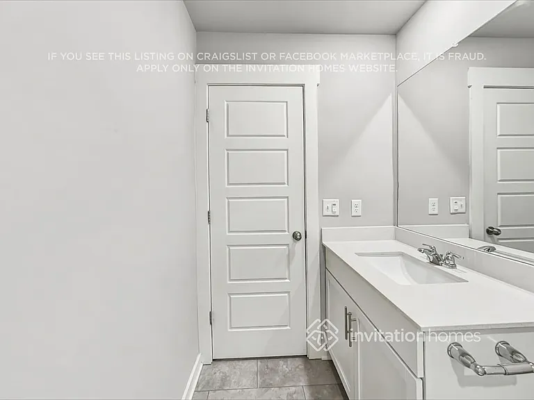 786 Mickelson Way — Photo 15