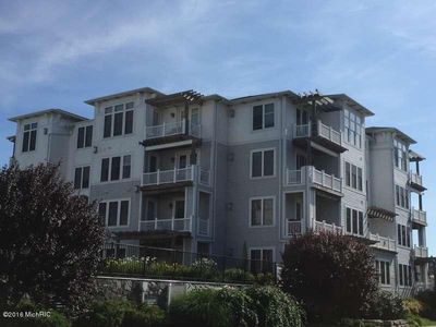 208 S Robert St Unit 9, Ludington, MI, 49431