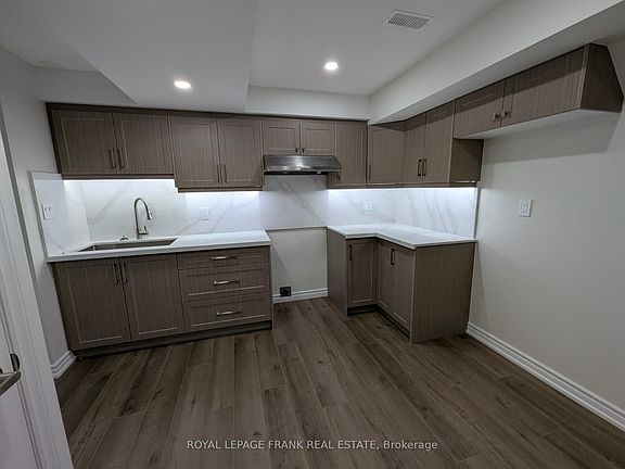 5th image of 41 Morley Cres #Basement