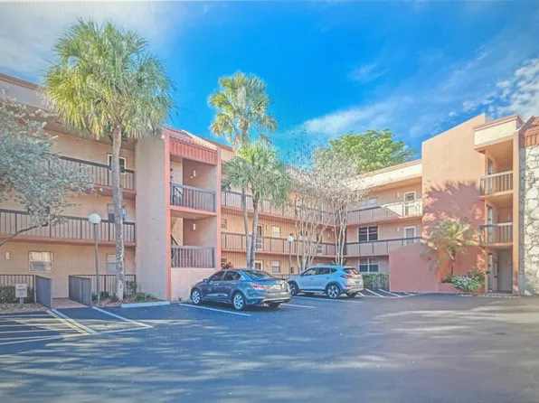 3140 Holiday Springs Boulevard #109, Margate, FL 33063