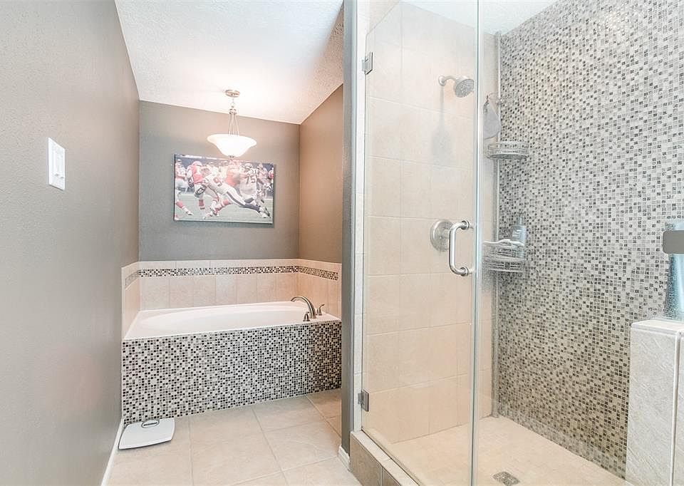 1st image of 1614 Laurel Springs Ln