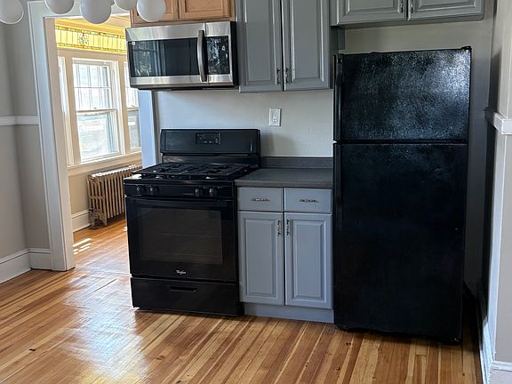 2nd image of 40 Mill Hill Ave #40