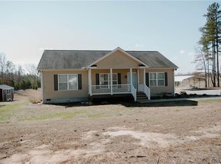 5186 Abilene Rd, Farmville, VA 23901