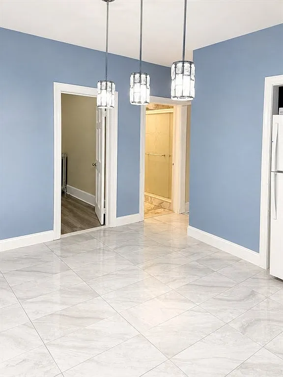 3 bed, 1.0 bath, 1325 sqft, $3,000 — Photo 3