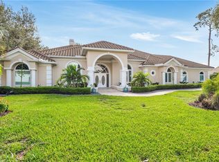 122 Edgemere Way S, Naples, FL 34105
