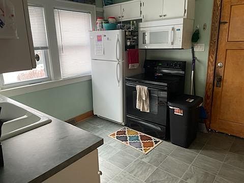 2nd image of 5103 W Wells St #5103