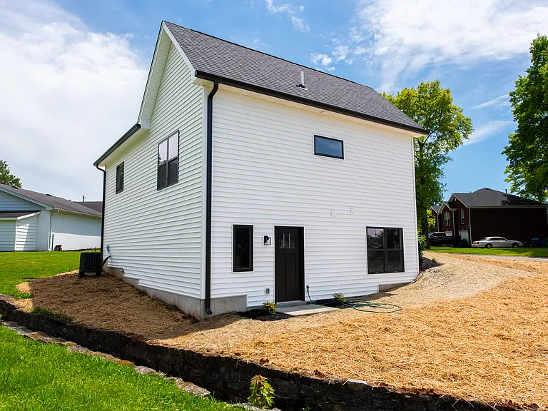8301 Acme Way — Photo 3