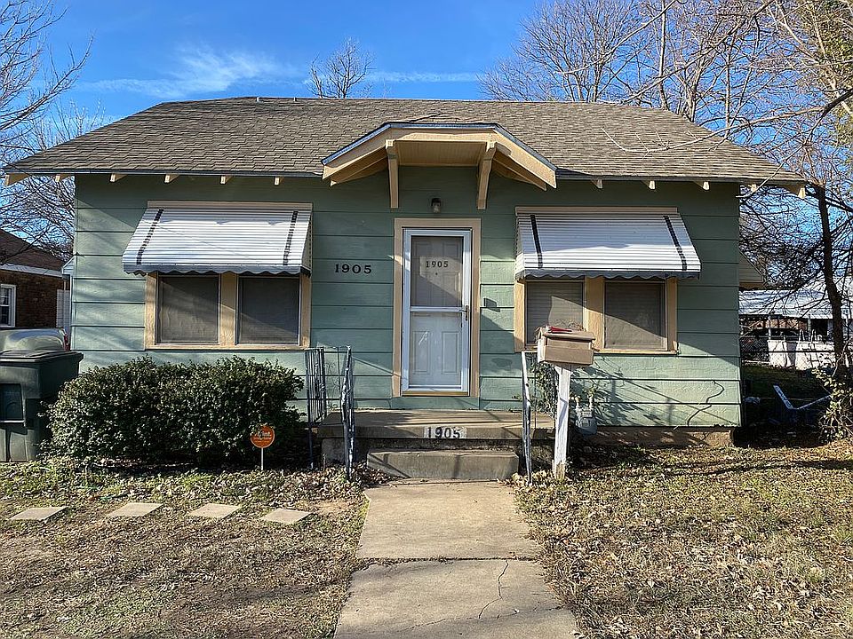 1st image of 1905 Southside Dr