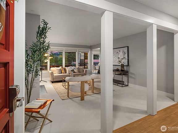 5th image of 11634 100th Avenue NE #323