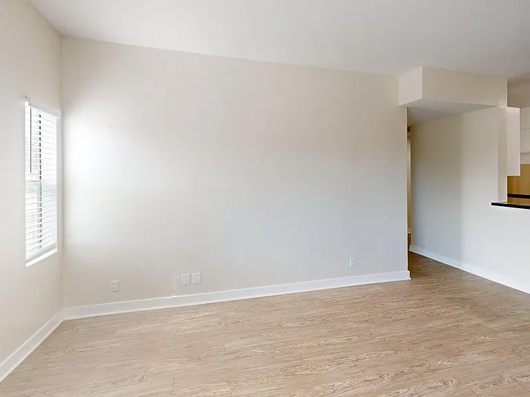 Citronia Luxe Towers Apartments — Photo 10