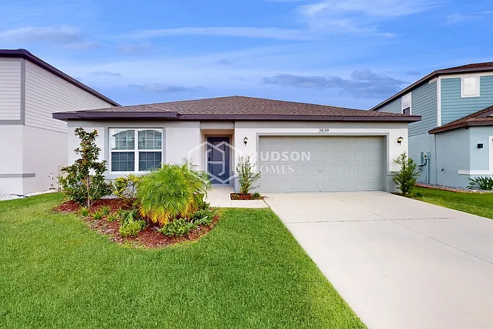 3839 Spruce Creek Dr — Photo 1