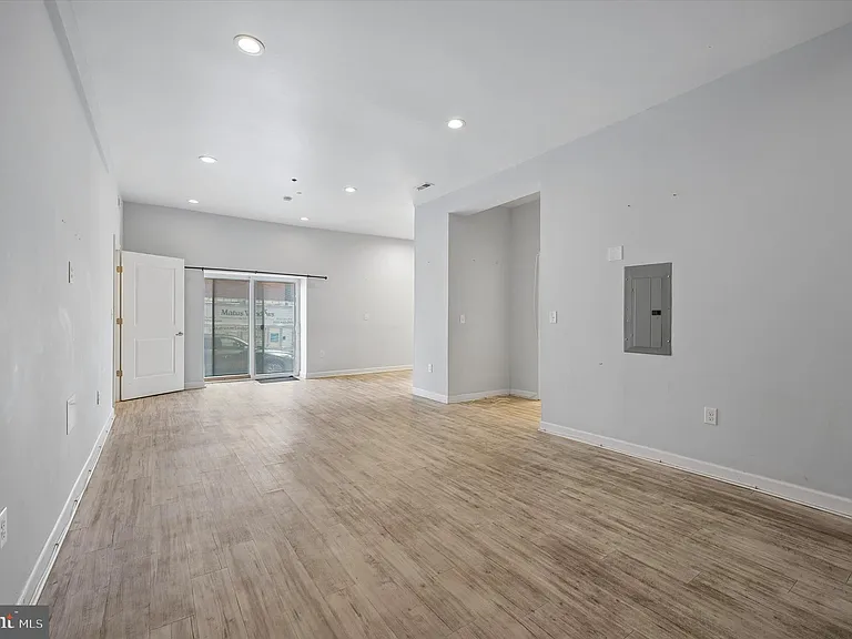 980 N Marshall St #1 — Photo 3