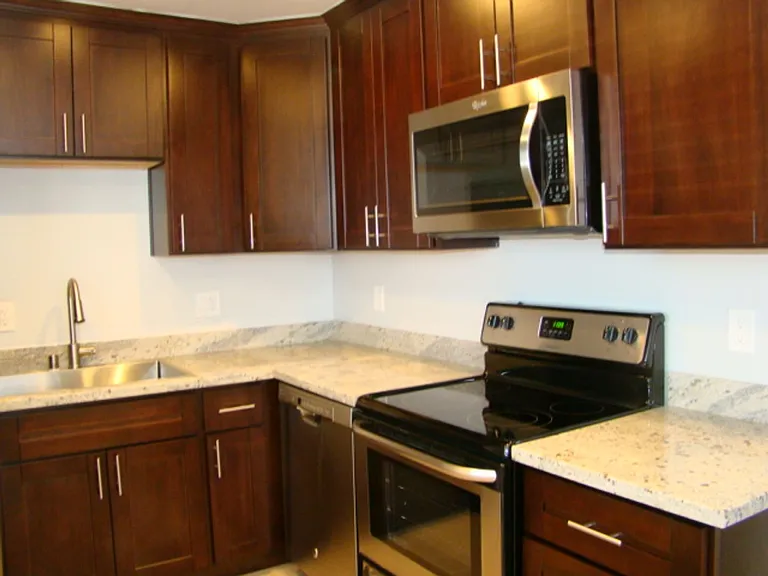 665 Johanna Ave — Photo 5