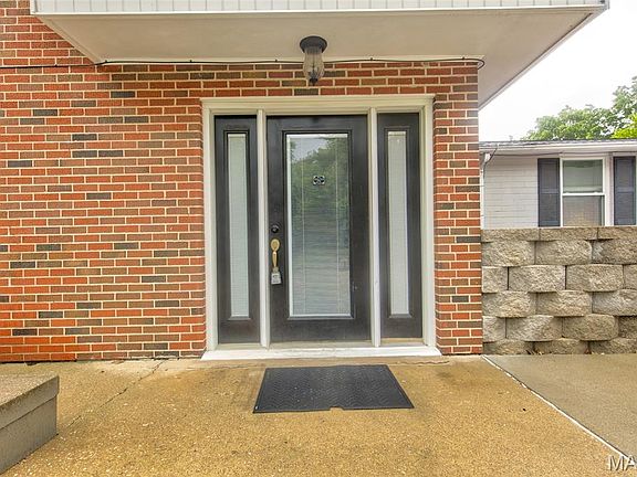 2nd image of 145 Maywood Dr