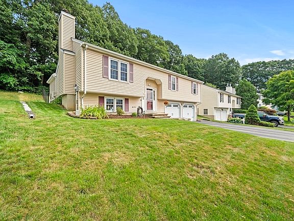 3rd image of 21 Corinth Dr