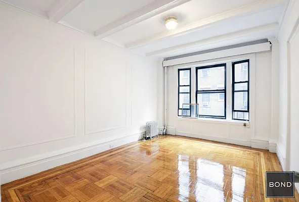 Rented by Bond New York | media 12