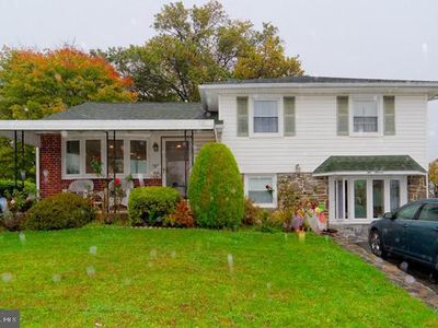 211 Ashford Dr, Broomall, PA, 19008