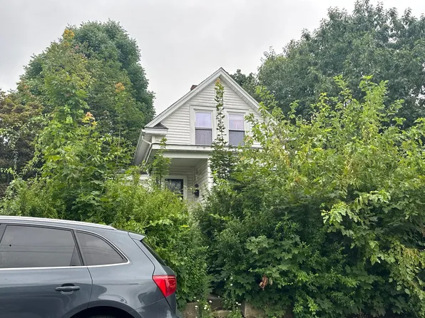 63 Pratt St, Fitchburg, MA 01420