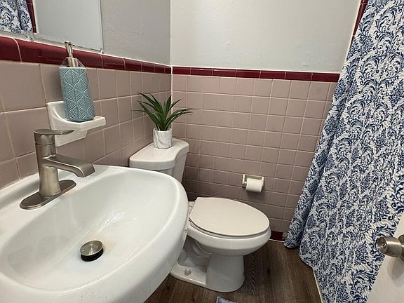3rd image of 206 E Ayre St APT 7