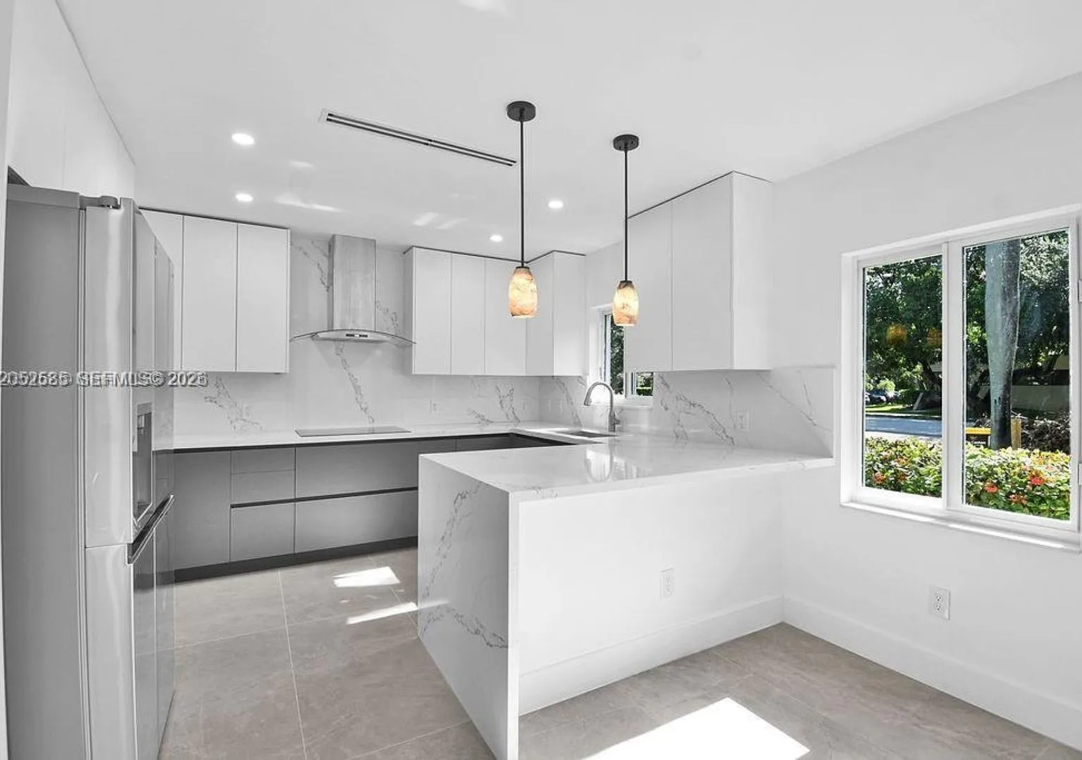 7902 SW 67th Avenue 0, South Miami, FL 33143 - 4517 — Photo 3