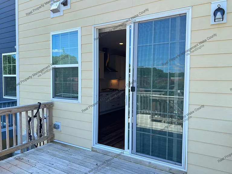 445 Rally Point Pl — Photo 29