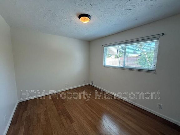 3rd image of 16402 Birdie Ln