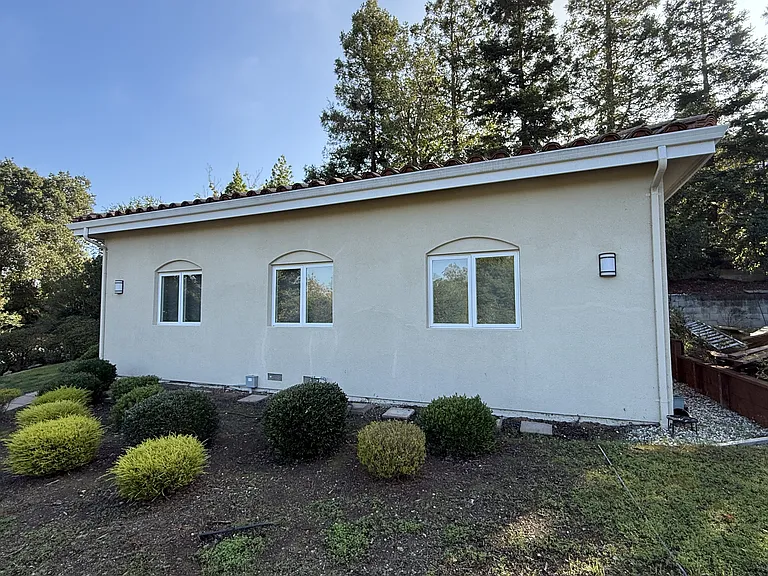 Beautiful 1,000 square foot 1-bedroom 2-bath detached ADU building at the front of a large main house. The main house is currently under renovation.
