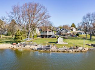394 Holiday Dr, Somonauk, IL 60552