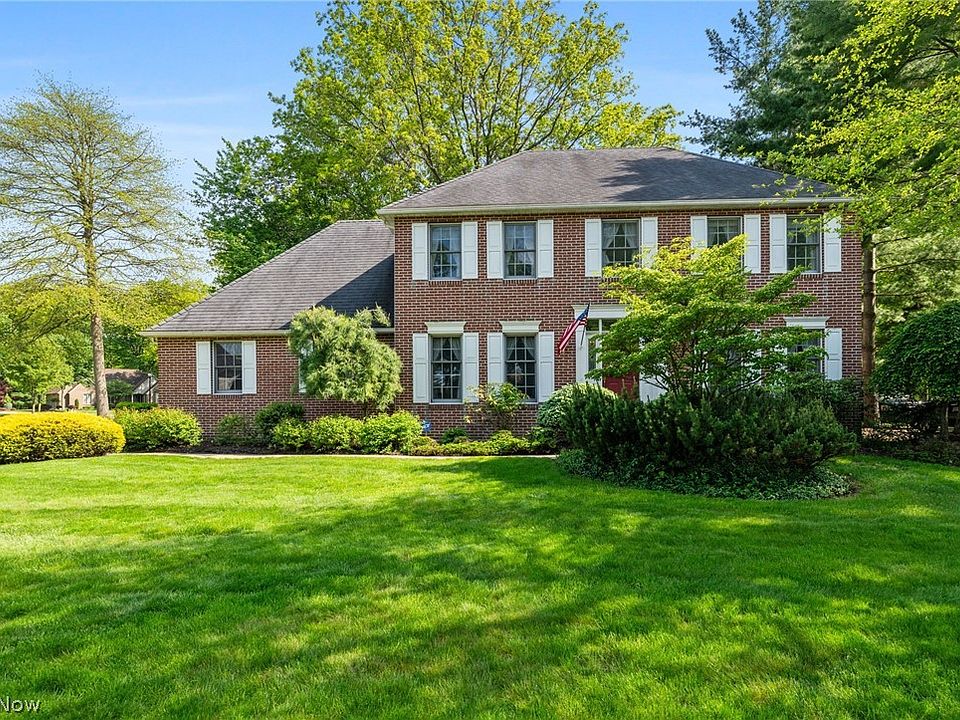 1st image of 359 Williamsburg Dr