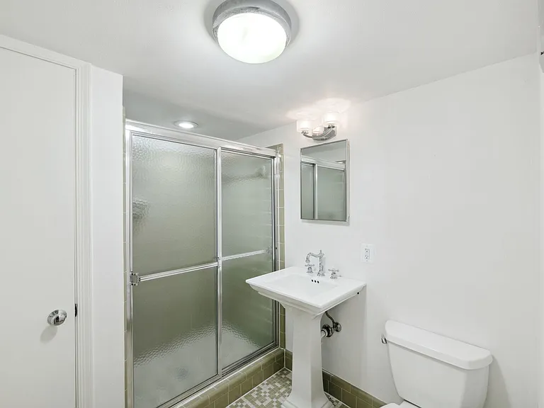 6313 Stoneham Ln — Photo 31