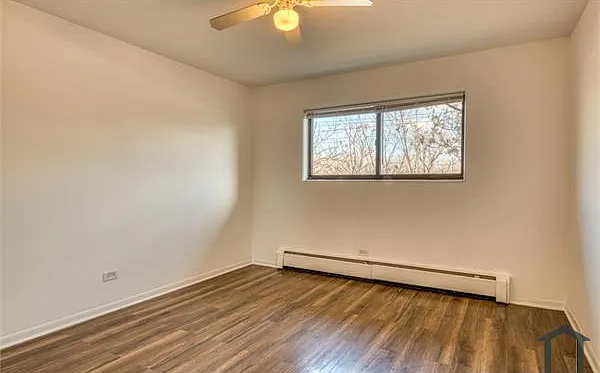 949 E 86th St #2 — Photo 11
